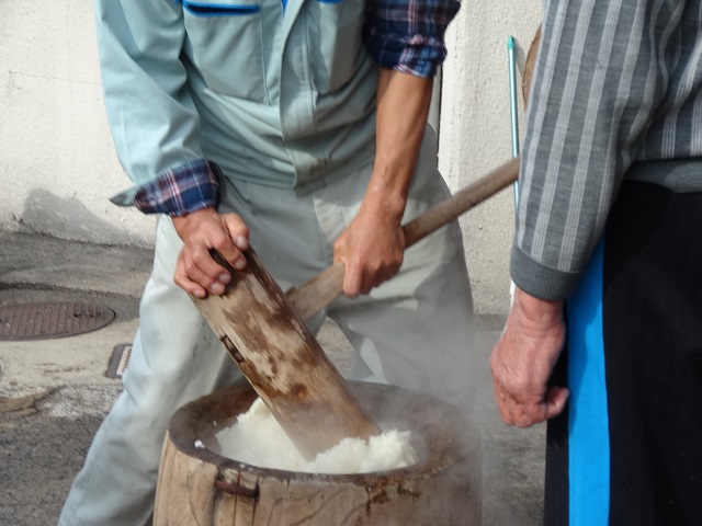 餅つき1