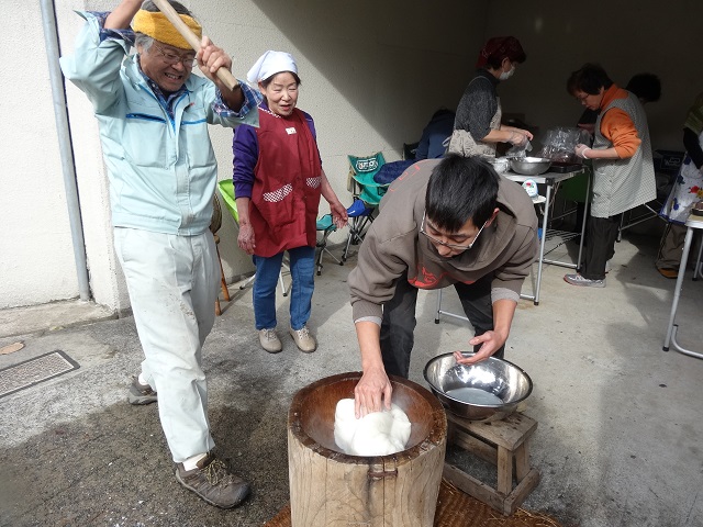 餅つき2